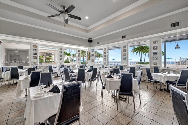 Building Photo - 2751 S Ocean Dr