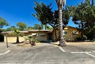 Building Photo - Charming Single-Story Home in Fair Oaks!
