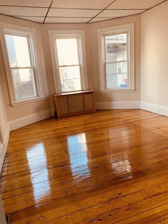 Building Photo - 26-28 Harbor View St