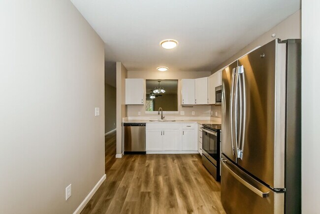 Building Photo - 117 Hilltop Farms Blvd