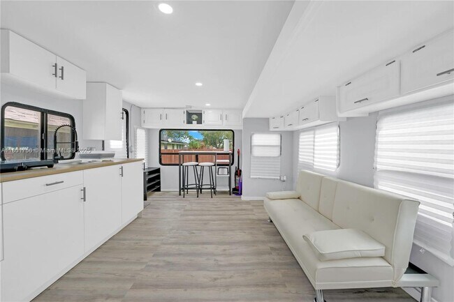 Building Photo - 22723 SW 114th Pl