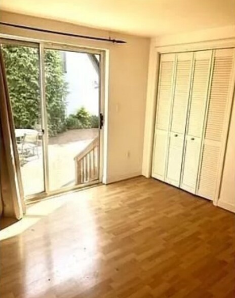 Building Photo - 159 Auburn St