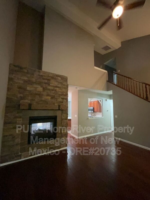 Building Photo - 10115 Avenida Vista Cerros NW