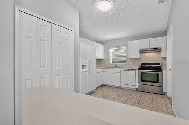 Building Photo - 1053 Sugarberry Trail