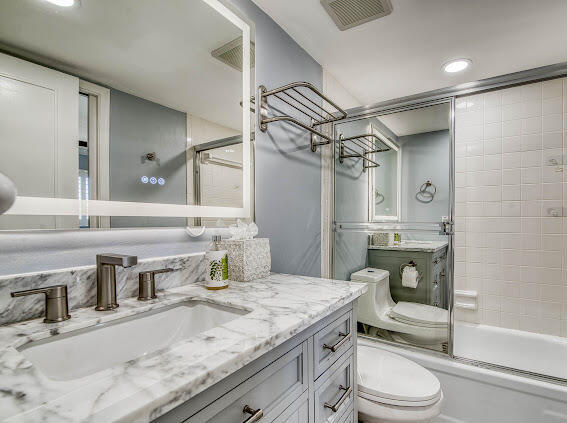 Building Photo - 3605 S Ocean Blvd