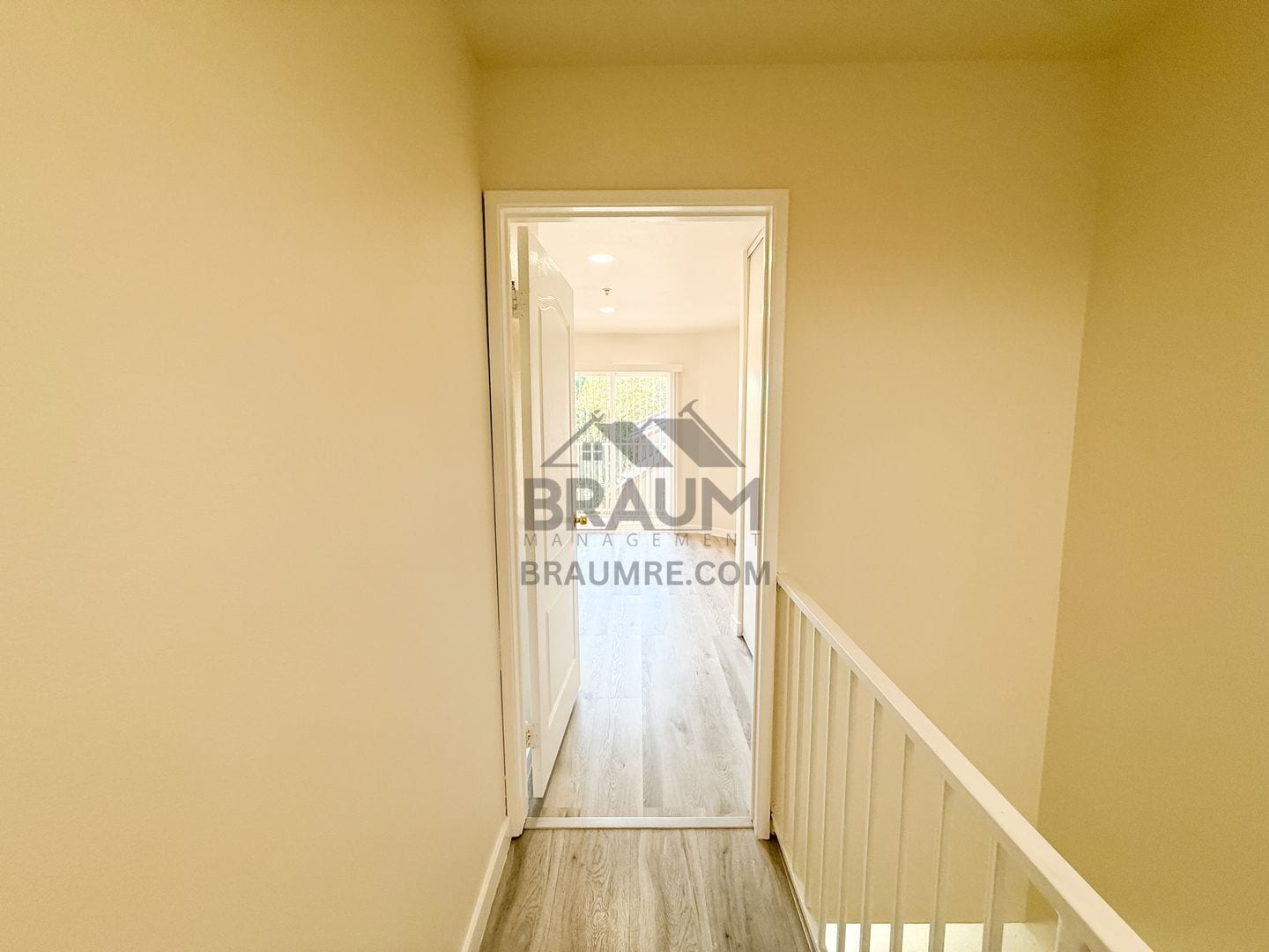 Building Photo - 7323 Winnetka Ave