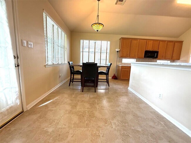 Building Photo - 3221 River Birch Dr