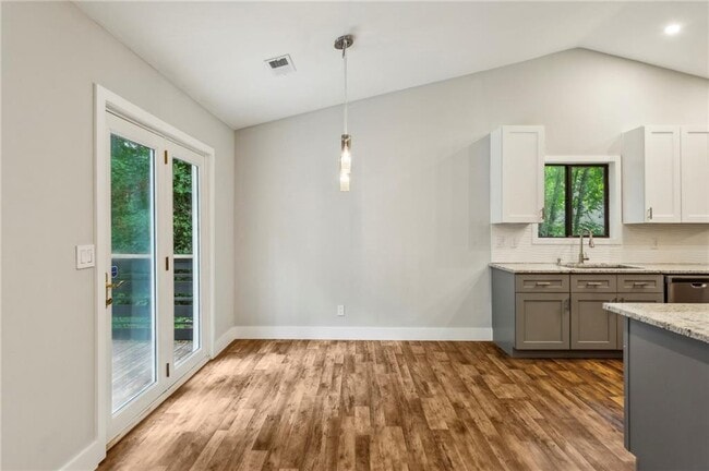 Building Photo - 3415 Owens Pass NW