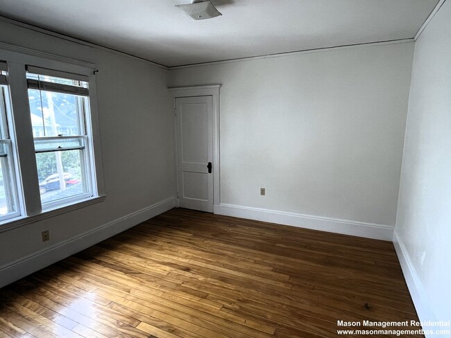 Building Photo - Rustic Apartment w. Fireplace, Fire Pit Ar...