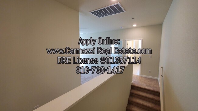Building Photo - 3224 Finch Ln