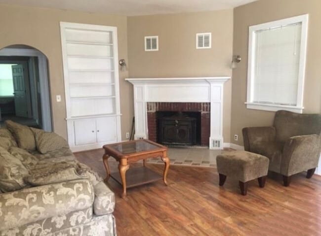 Building Photo - 14791 Terry Rd