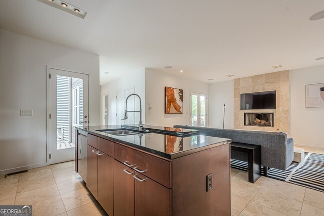 Building Photo - 2269 Briarwood Hills Dr NE
