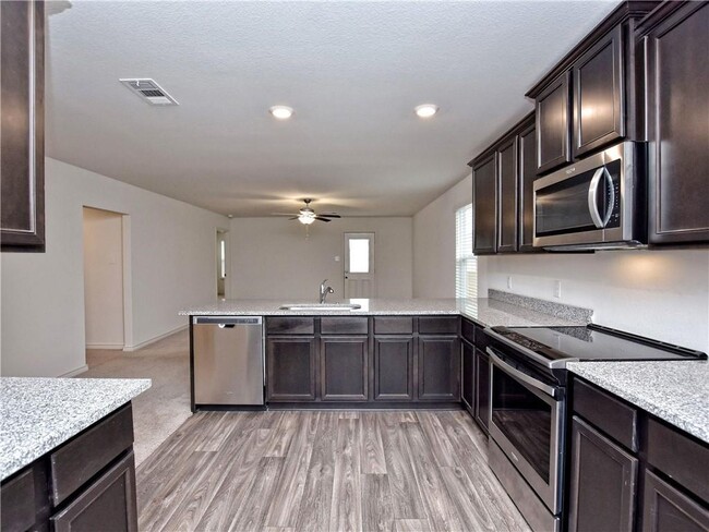 Building Photo - 504 Locksley Cove
