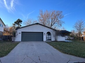 Building Photo - $0 DEPOSIT OPTION. 4 BED 3 BATH IN HAMPDEN HEIGHTS!