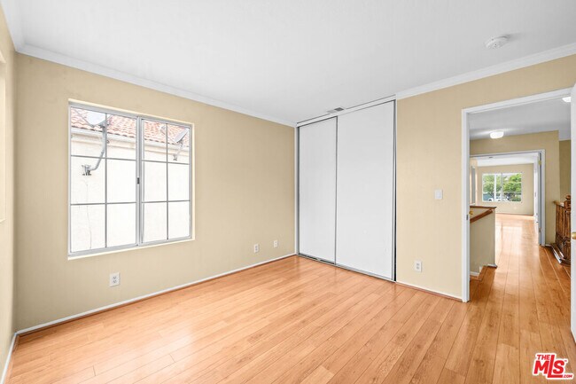 Building Photo - 18639 W Nathan Hill Dr