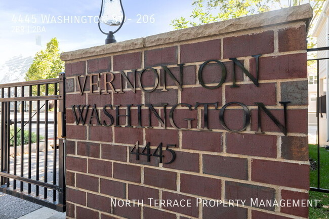 Building Photo - Stylish 2-Bedroom Living at Vernon on Wash...