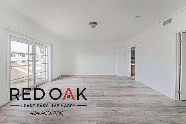 Building Photo - 11848 Kiowa Ave