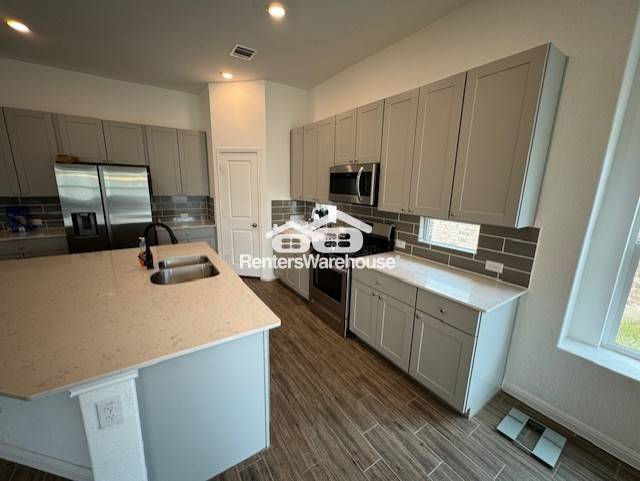 Building Photo - 15126 Nettleton Ml