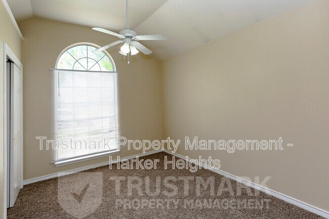 Building Photo - 505 Chickasaw Dr