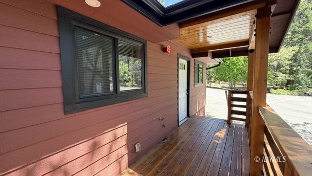 Building Photo - 1 bedroom home in center of town