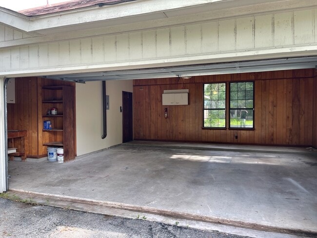 Main Garage - 3672 Ranch Creek Dr