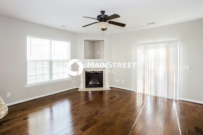 Building Photo - 4204 Houldsworth Dr