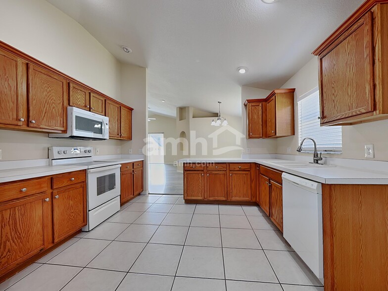 Building Photo - 3607 Harvest Orchard Dr