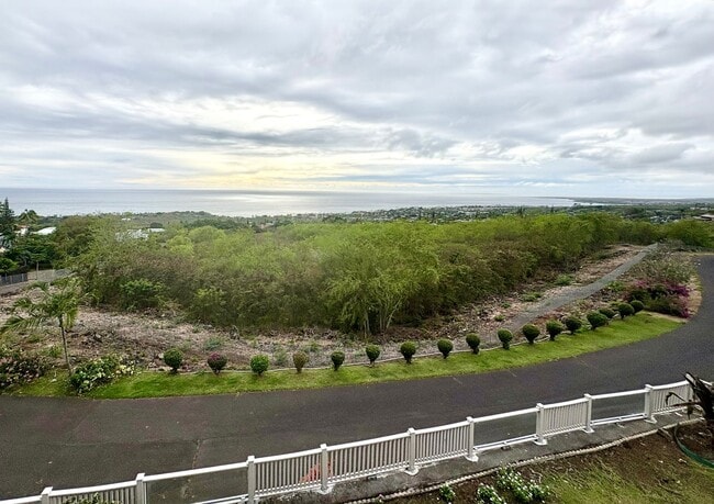 Building Photo - Stunning Ocean View 4/4 Home in Highly Desirable Neighborhood