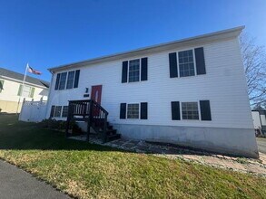 Building Photo - 1/2 off First Full Months' Rent with Move in by 12/19 "Charming 4-Bed Home with Finished Basement...