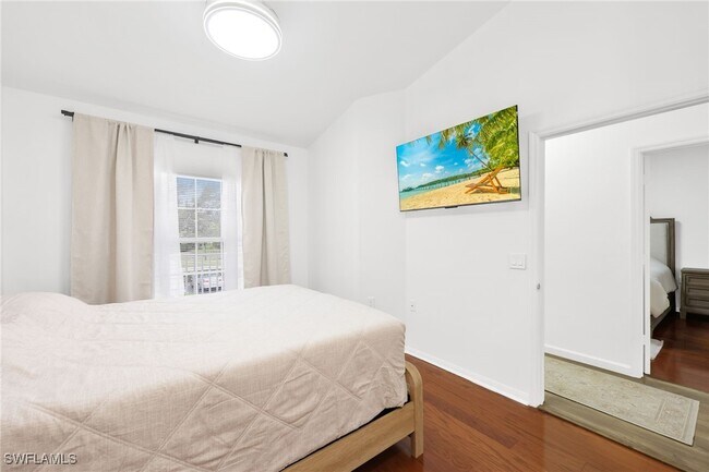 Building Photo - 22741 Sandy Bay Dr