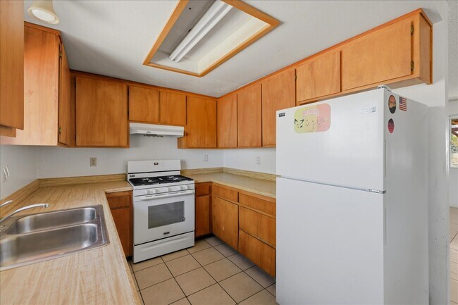 Building Photo - 7273 Sunny Vista Rd