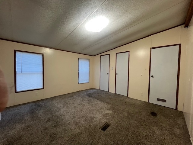 Building Photo - 55 Maple St