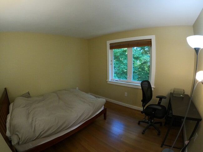 Building Photo - 4319 Kencrest Dr