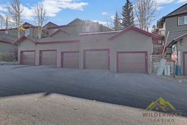Building Photo - WINTER RENTAL, Utilities included- Gorgeous Townhome with Garage