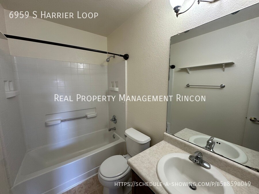 Building Photo - 6959 S Harrier Loop