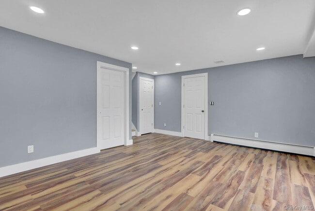 Building Photo - 33 Gaines St