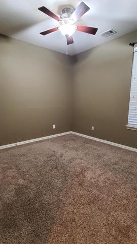 Building Photo - 2401 Eaton Dr