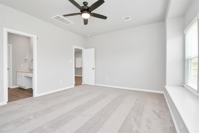 Building Photo - 27023 Ventura Rdg Ln