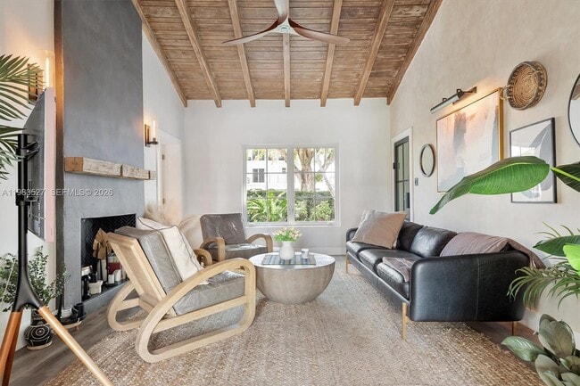 Building Photo - 1024 Lenox Ave.