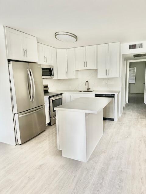 Building Photo - 349 Fanshaw I