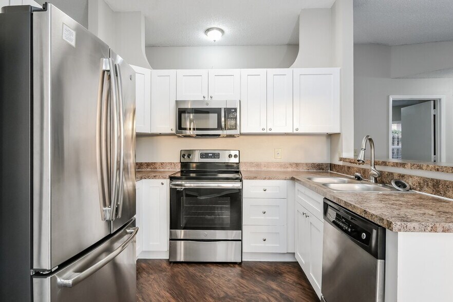 Building Photo - 1176 Countrywind Dr