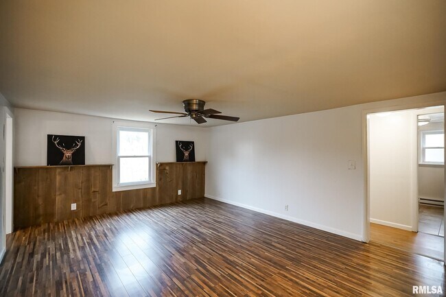Building Photo - 20148 US-24