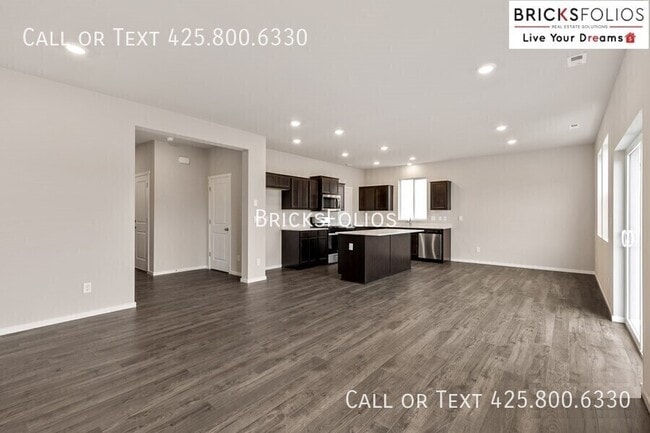Building Photo - 1340 SW Pendleton Way