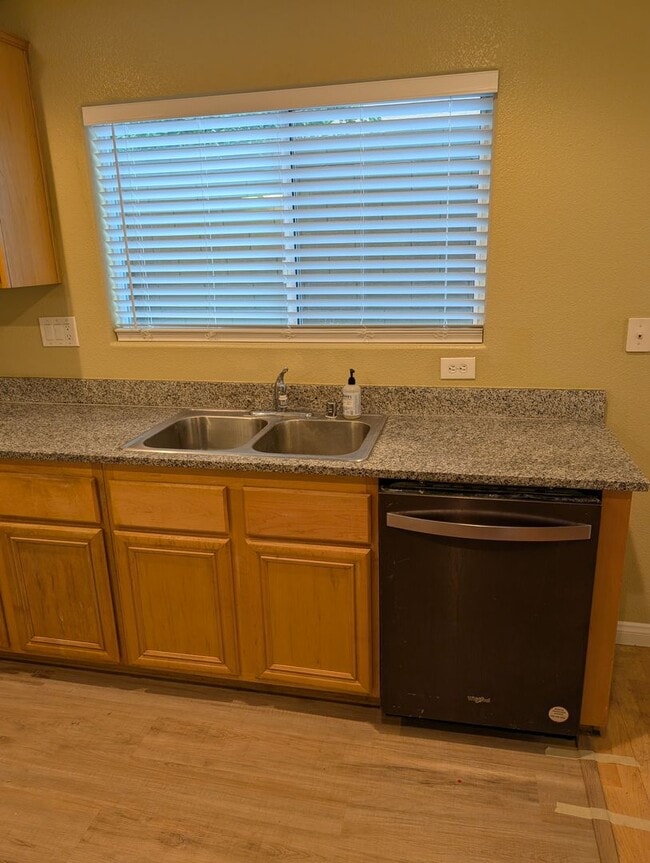 Building Photo - 7304 Camden Pine Ave