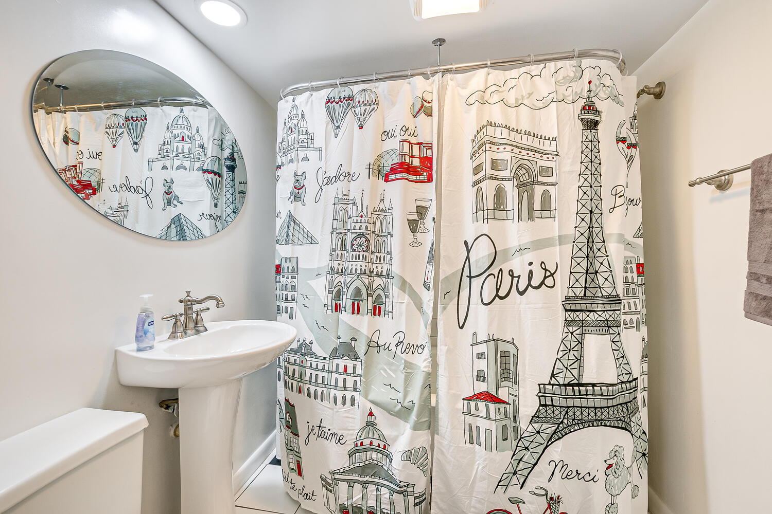 Building Photo - 46 Van Houten Ave