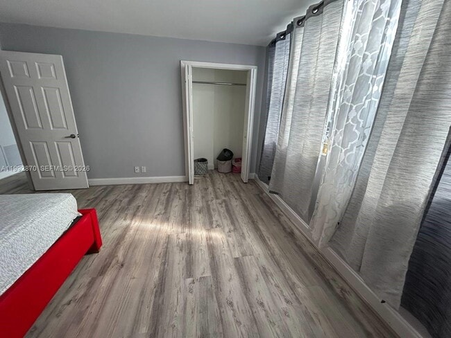 Building Photo - 3161 S Ocean Dr