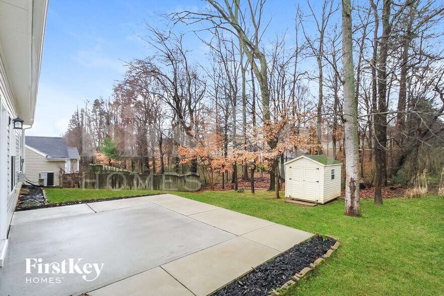 Building Photo - 4169 Shadetree Dr