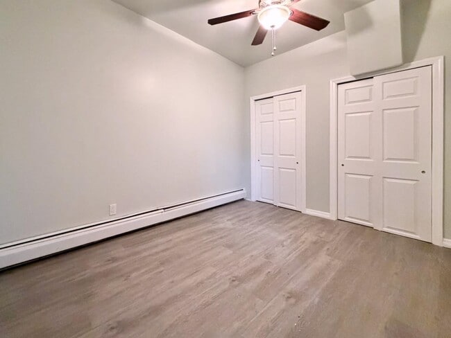 Building Photo - 311 5th St