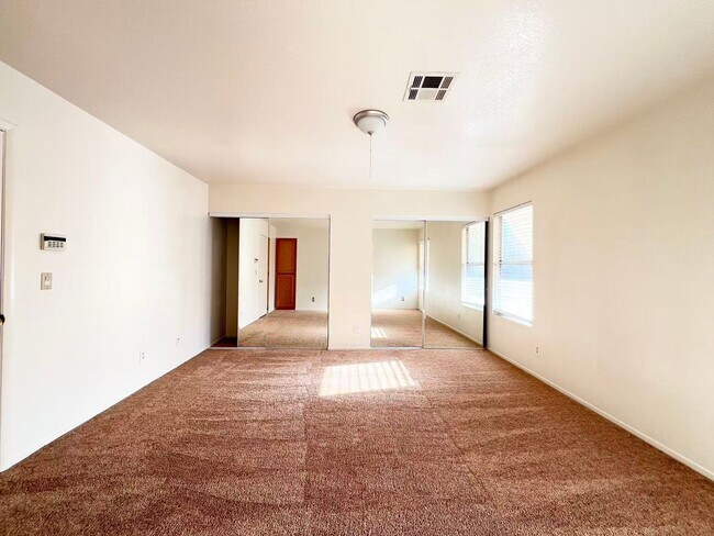 Building Photo - 1241 Pacific Terrace Dr