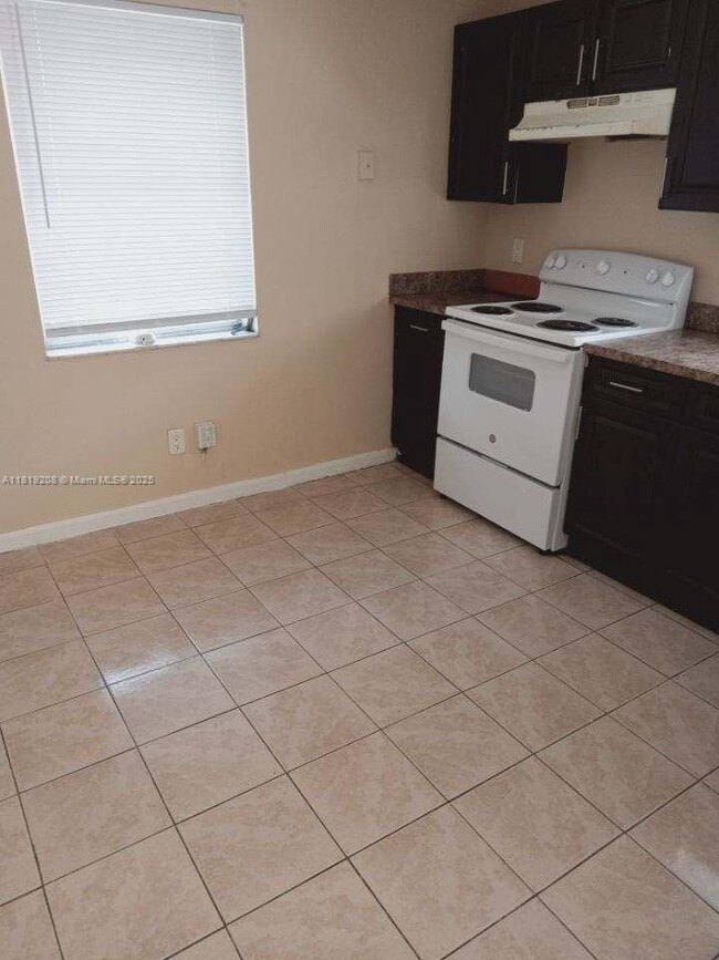Primary Photo - 1200 AC Evans St